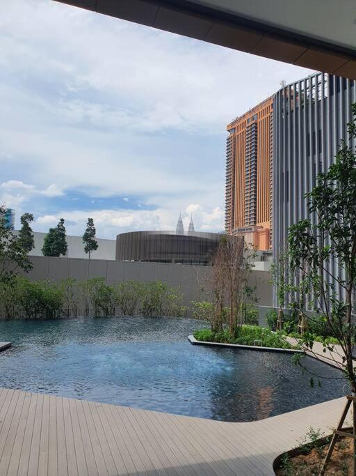 Infinity Pool/ Lucentia Bbcc, Near Lalaport, Pnb118, Klcc Apartment Kuala Lumpur Exterior photo