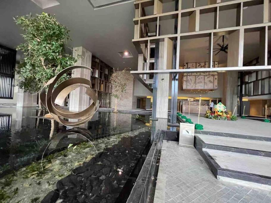 Infinity Pool/ Lucentia Bbcc, Near Lalaport, Pnb118, Klcc Apartment Kuala Lumpur Exterior photo